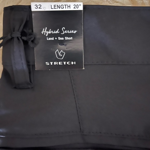 NWT Black Swim & Land Shorts with Zippered Pockets - Picture 5 of 5